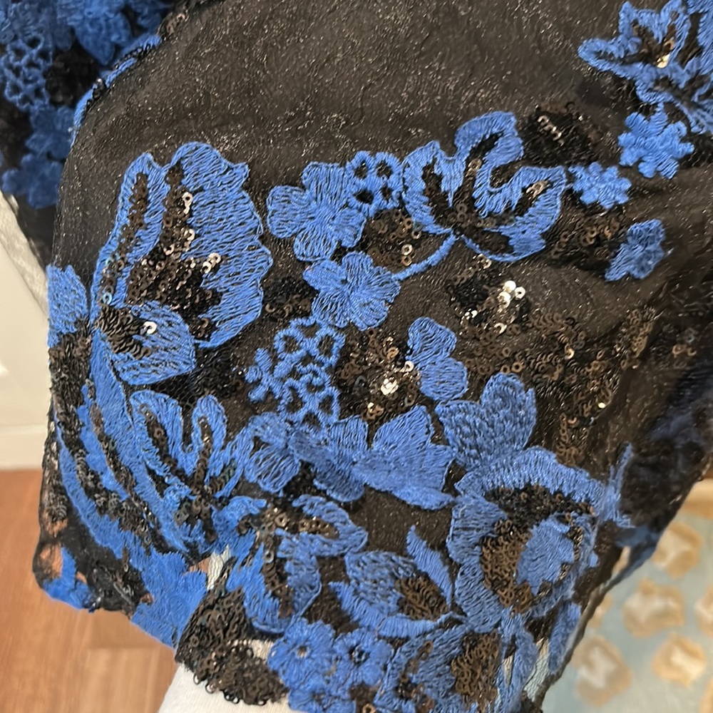 Karl Lagerfeld Paris Blue & Black floral sequin gown - Picture 7 of 8
